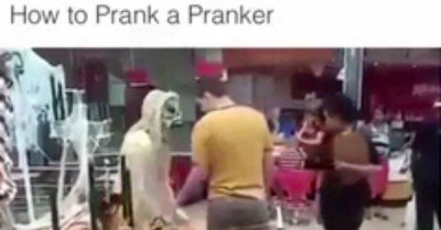 How to prank a prankster – gif